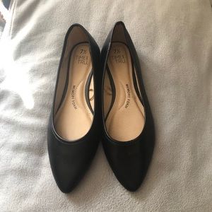 Dress shoes flats
